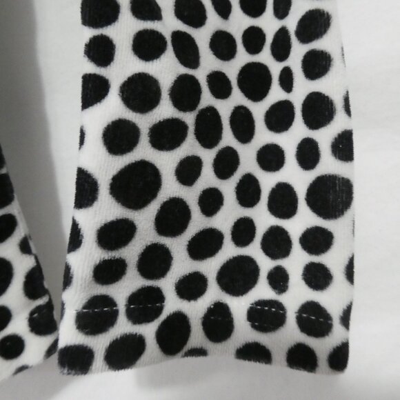 H&M - Hello Kitty | 12-18 months | Black And White Velour Polka Dot Bottoms - Picture 9 of 16